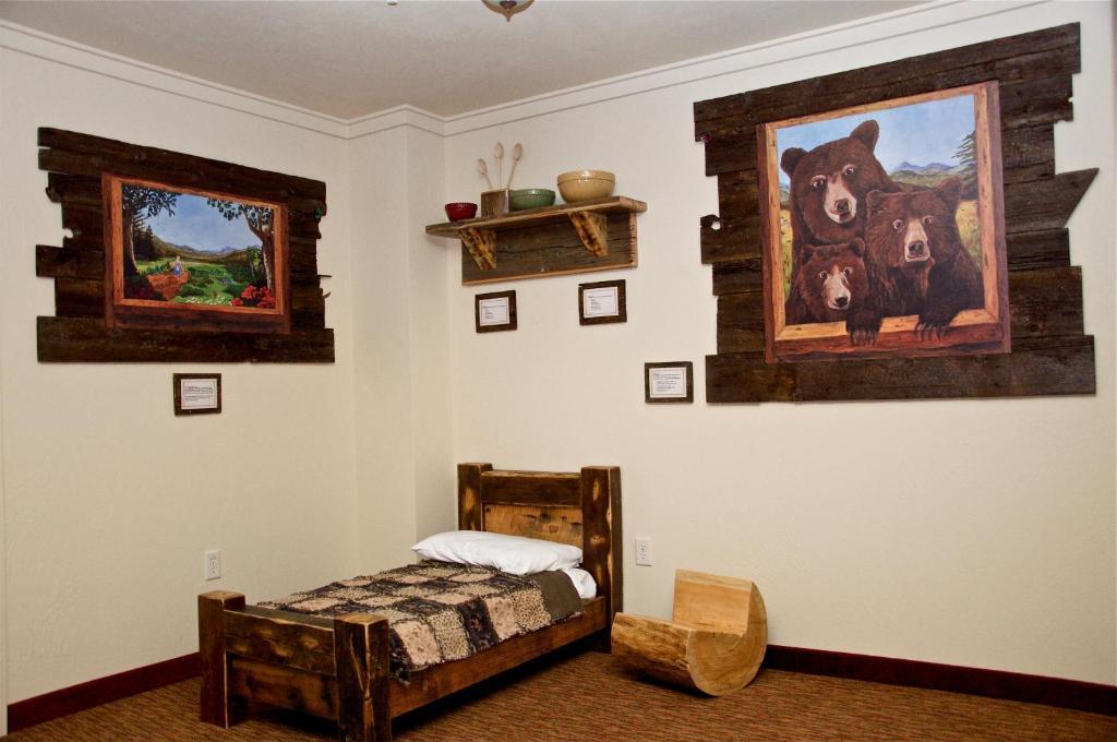 Three Bear Lodge West Yellowstone Zewnętrze zdjęcie
